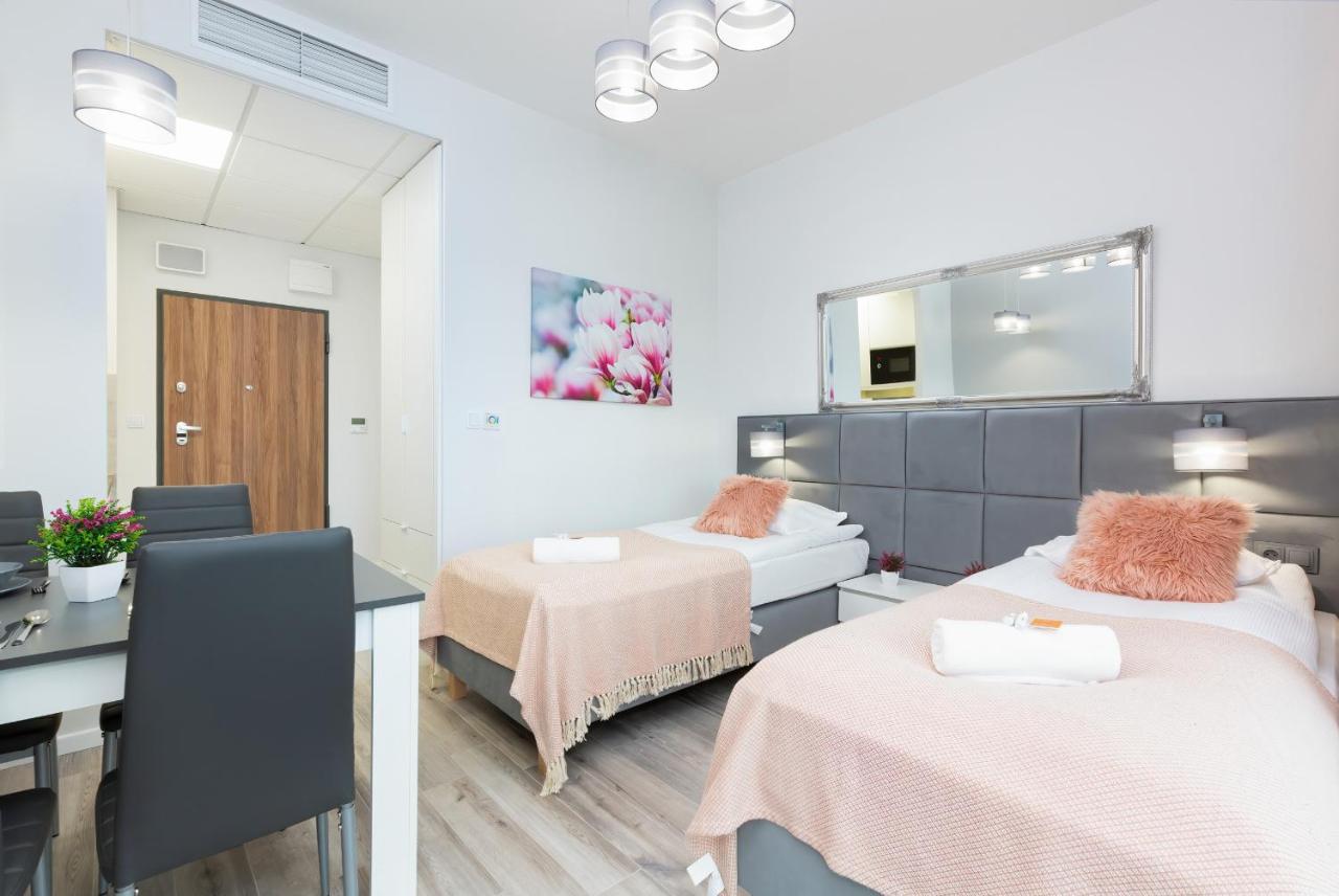 Apartments With Parking Warsaw Business Center By Noclegi Renters מראה חיצוני תמונה